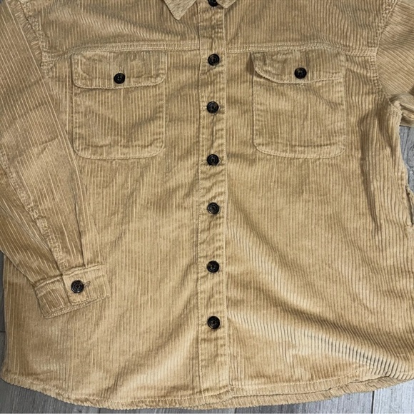 Tan Color Women’s Size 6 Oversize Corduroy Style Shirt CoatBig Buttons By Boohoo - Picture 4 of 8